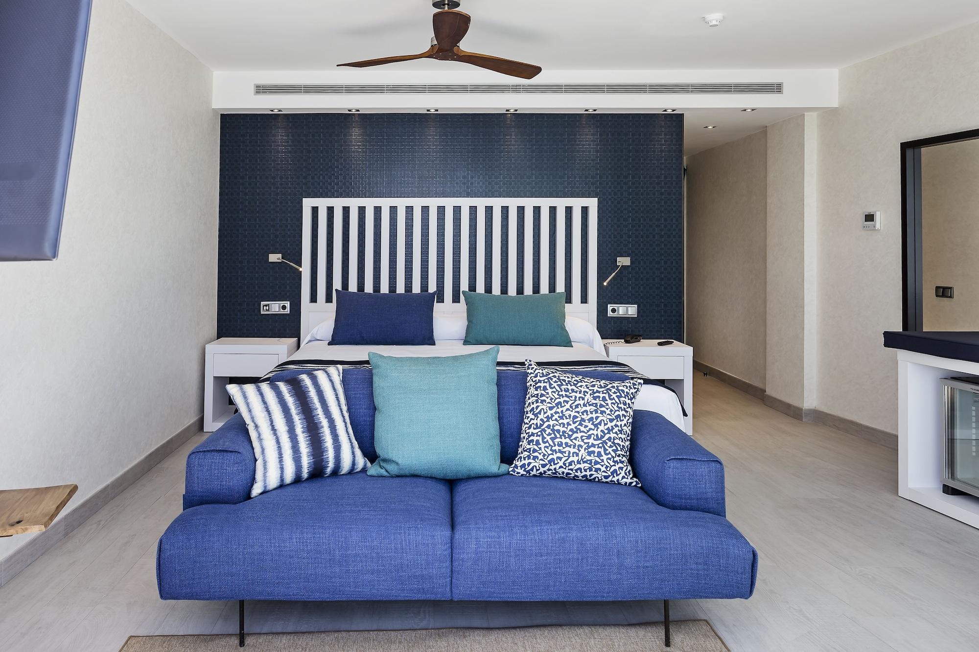 Catalonia Royal Ses Estaques-Adults Only Otel Santa Eularia des Riu Dış mekan fotoğraf